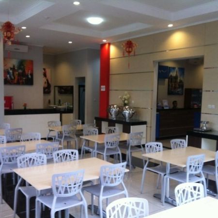 Lj Hotel Bandung Eksteriør billede