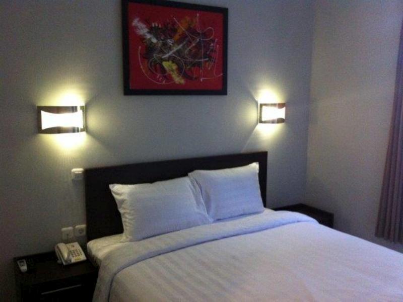 Lj Hotel Bandung Eksteriør billede