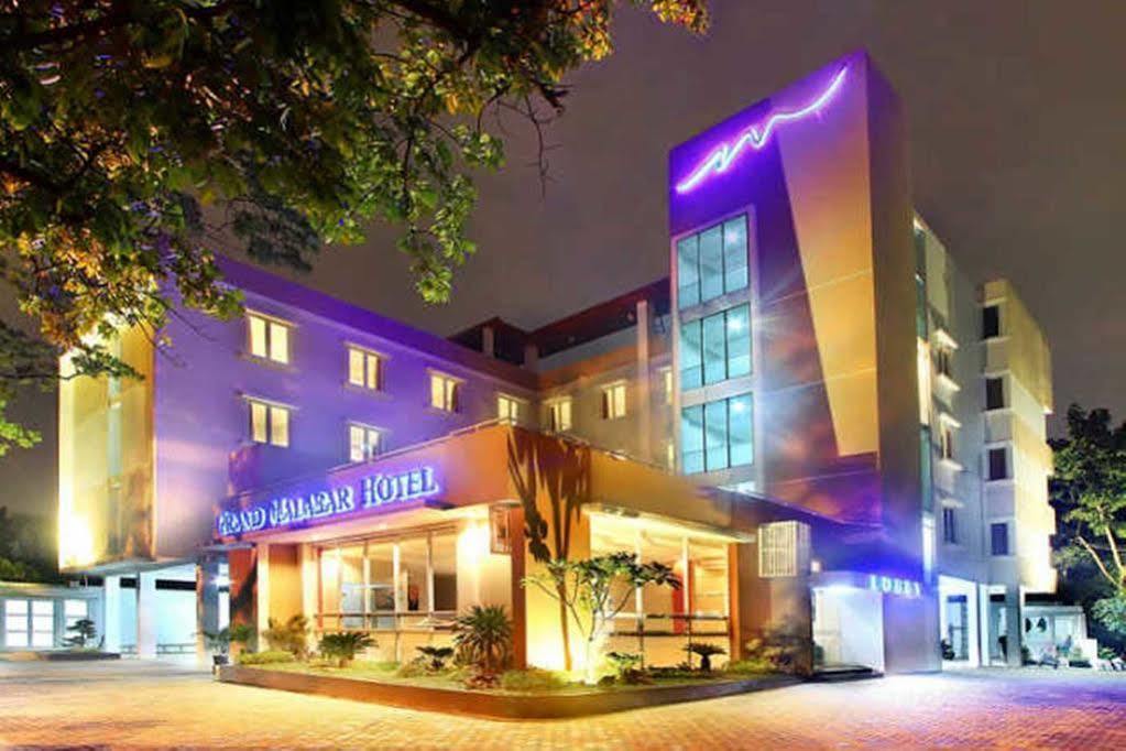 Lj Hotel Bandung Eksteriør billede