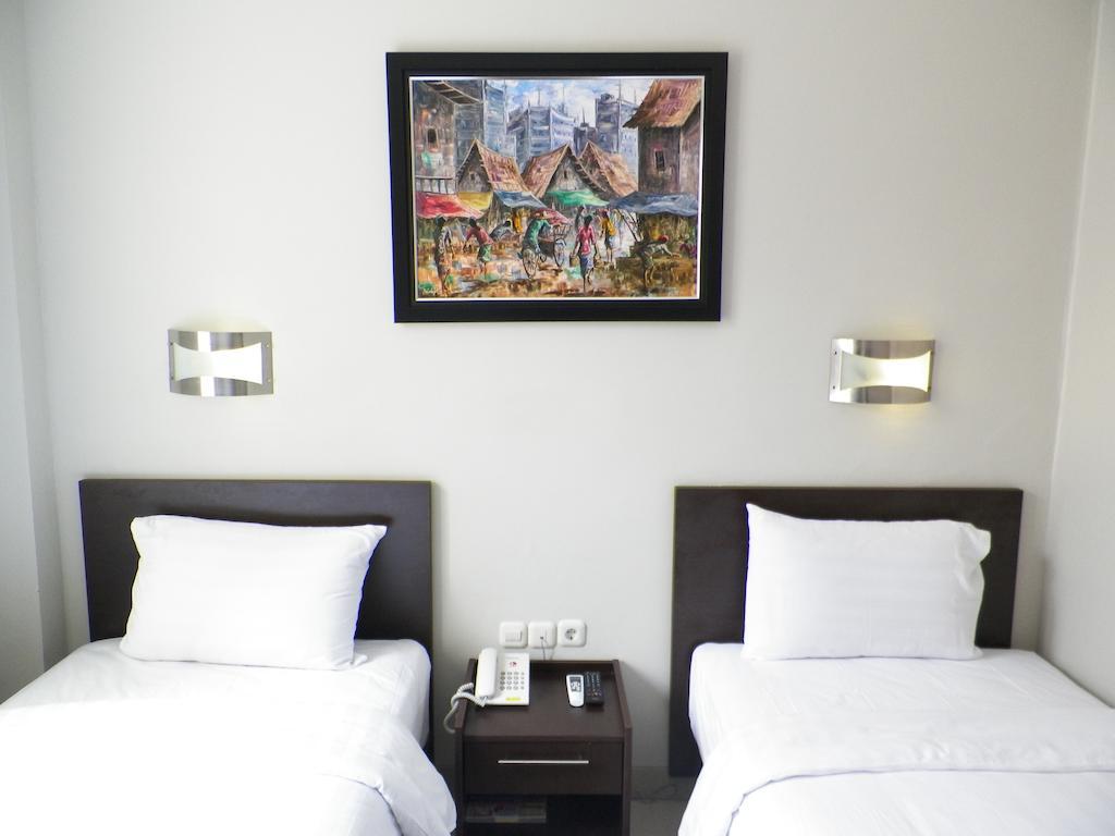 Lj Hotel Bandung Værelse billede