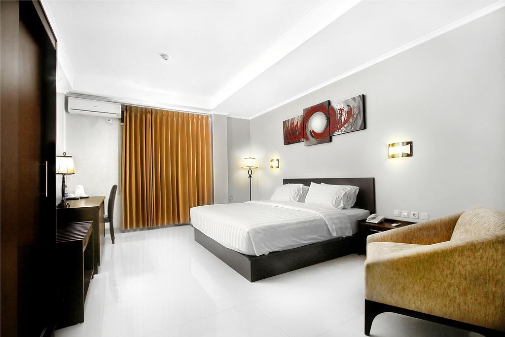 Lj Hotel Bandung Eksteriør billede